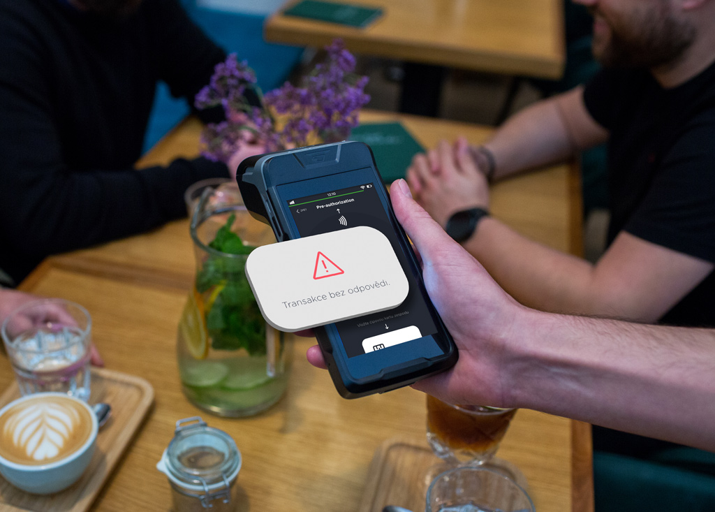 platební terminál - transakce bez odpovědi